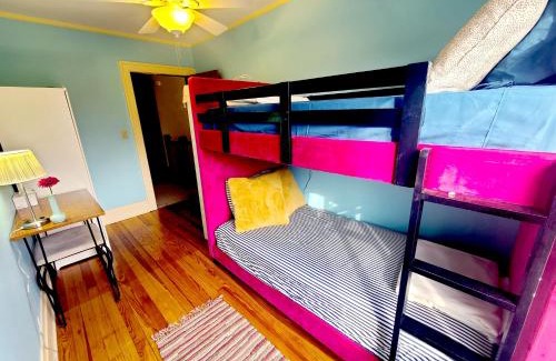 Rockford House | Family-Friendly Retreat at Belle on Harlem - Rated 10/10