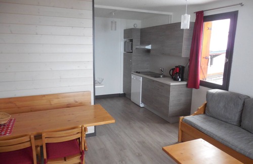 Belle Plagne Apartment | Top-Rated Belle Plagne 1 Apartment with Family-Friendly Amenities