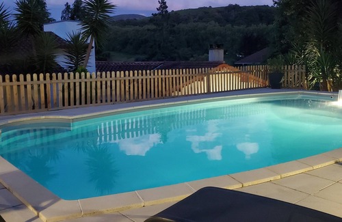 Behobie Villa | Tranquil Villa with Pool and Mountain View Near the Beach