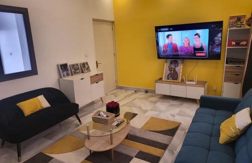 Ouakam Apartment | Grand Appartement LUXE near Mamelles with Breakfast Included