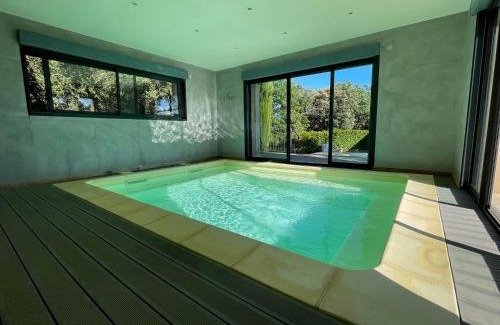 Grignan Villa | Elegant Villa with Pools and Ocean View at Gite Les Aiguiers