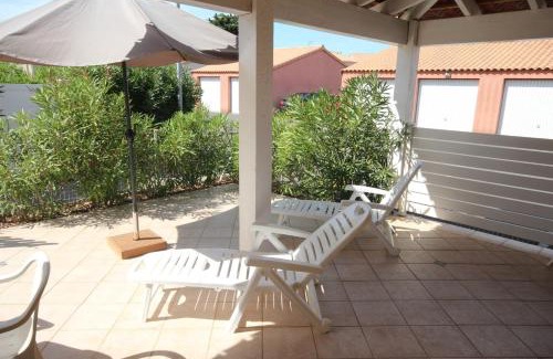 Portiragnes-Plage Apartment | Elegant Villa with Pool and Ocean View Near the Beach