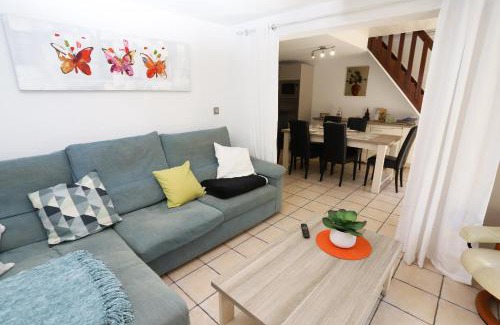 Saint-Cyprien Plage House | Cozy T3 Villa with Terrace Near St Cyprien Beach
