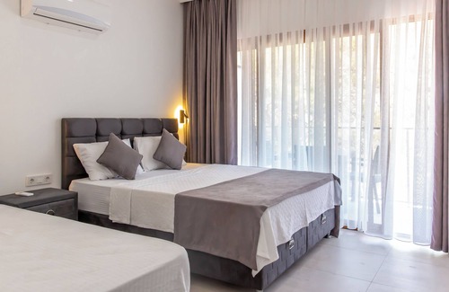 Oludeniz City Center Hotel | Relaxing Belle Vue Ölüdeniz with Ocean View & Spa Access