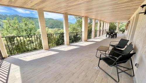 Corbes Apartment | Idyllic Belle vue des Cévennes: 4-Star Family-Friendly Retreat