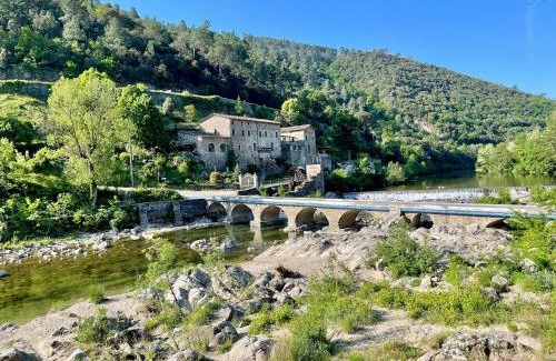 Corbes Apartment | Idyllic Belle vue des Cévennes: 4-Star Family-Friendly Retreat