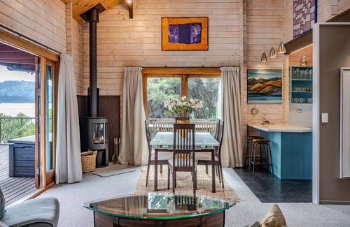 Akaroa House | Ideal Family Retreat at Belle Vue Haven, Akaroa