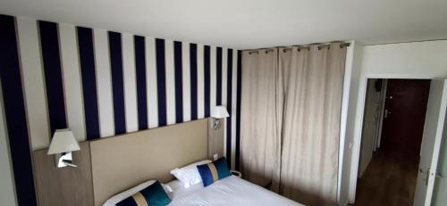 Le Grand Large Apartment | Elegant Belle Vue Mer Canet Plage with Heated Pool Access