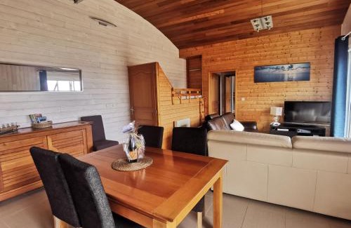 Le Conquet House | Relaxing Stay Near Pointe Saint Mathieu with Heated Pool