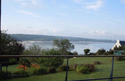 Saint-Michel-en-Greve Apartment | Scenic Oceanfront Retreat at Belle Vue Sur Mer
