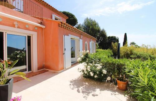 La Londe-les-Maures Villa | Stunning Belle Vue Villa with Pool and Panoramic Sea Views