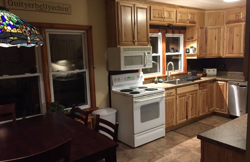 Bellefonte House | Discover Bellecot: Pet-Friendly Home Near PSU
