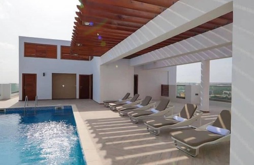 Accra Apartment | Family-Friendly Belleson Homes: The Lennox with Pool & Breakfast