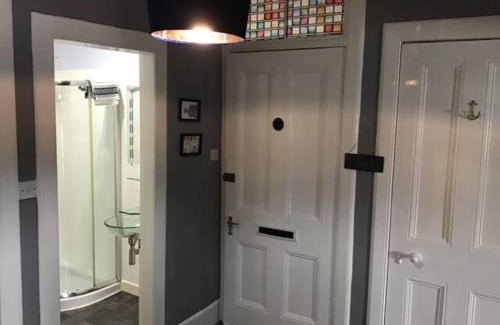 Rothesay Apartment | High-Rated Bellevue Bute: Sea View Family Escape