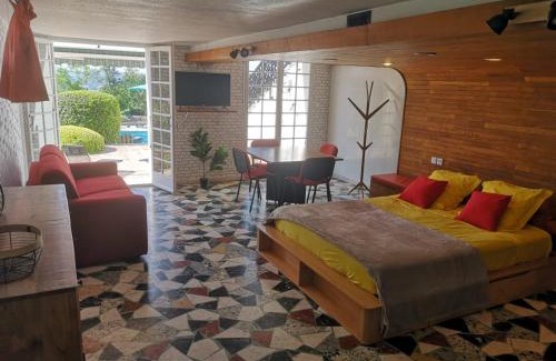 Chateauneuf-de-Galaure Bed & Breakfast | Experience Bellevue: Oceanfront Bliss with Pool & Dining