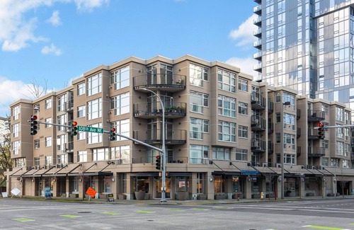 Northwest Bellevue Apartment | Top-Rated Bellevue 2BD Apartment - Pet Friendly & Accessible