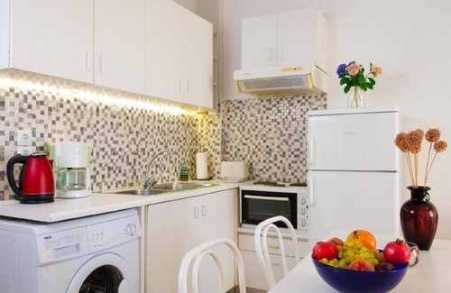 Agios Nikolaos House | Beloved Bellevue Suites: Pool View & Breakfast Included