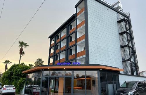 Side Hotel | Bellissima Hotel: Oceanfront Escape with Pool & Spa