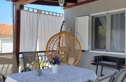 Toroni House | Oceanfront Escape at Bellissimo House - Guest Rated 9.8