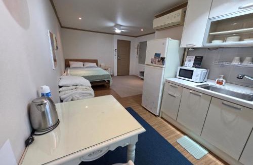 Gyeongju House | Pet-Friendly Bellus-Rose Pension Gyeongju with Ocean Views