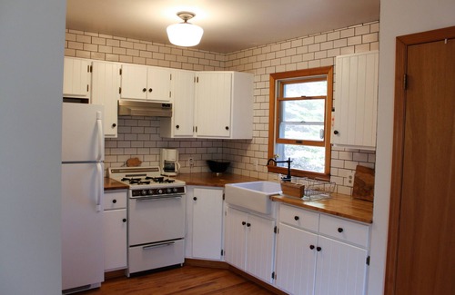 Roxbury House | Idyllic Bellwood Cottage: Pet-Friendly Retreat in Catskills