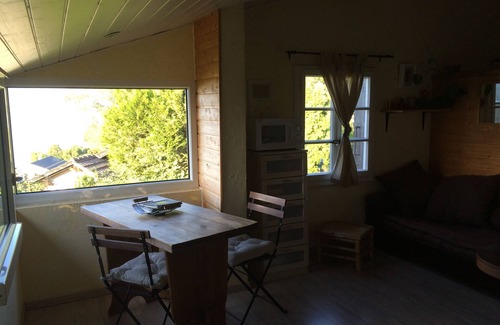 Belmont-sur-Lausanne Ski Chalet | Scenic Belmont Sur Lausanne: Cozy Studio by the Lake