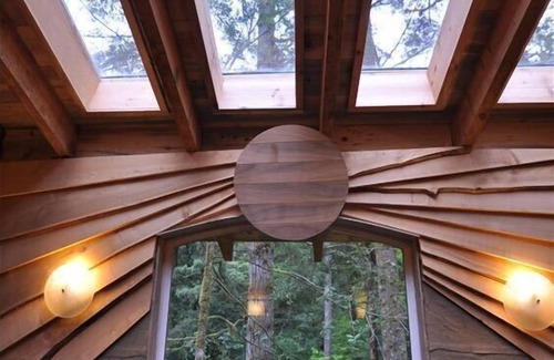 Coos Bay House | Experience Below the Falls Lodge Near Golden & Silver Falls