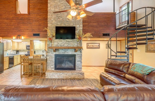 Morgans Point Resort House | Ideal Belton Lake Getaway with Spa & Pet-Friendly Options