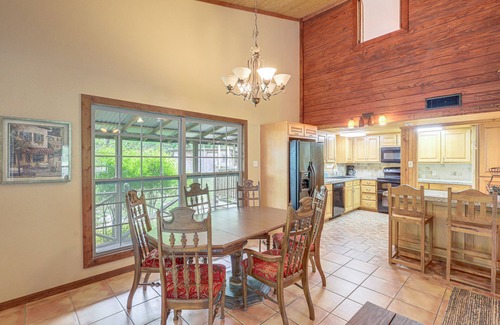 Morgans Point Resort House | Ideal Belton Lake Getaway with Spa & Pet-Friendly Options