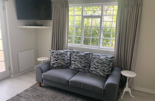 Constantia Bed & Breakfast | Experience Beluga of Constantia: Guest Rated 9.8 with Pool