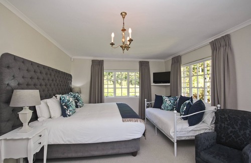 Constantia Bed & Breakfast | Experience Beluga of Constantia: Guest Rated 9.8 with Pool