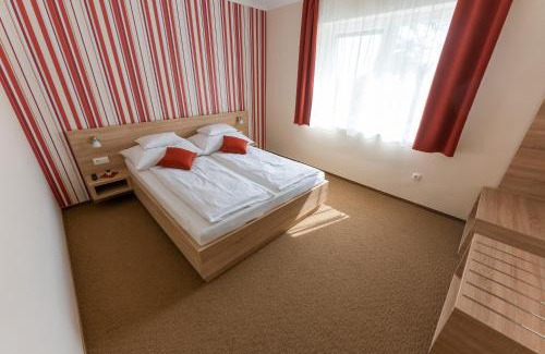 Szekszard Apartment | Family-Friendly Belvárosi Nemes Apartmanház in Szekszárd
