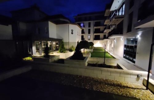 Szekesfehervar Apartment | Top-Rated Belvaros Resort Apartman & Spa with Ocean Views