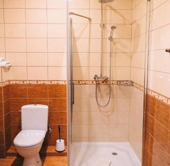 Ivano-Frankivsk Oblast Hotel | Discover Belveder: Pet-Friendly Hotel with Hot Tub & Breakfast