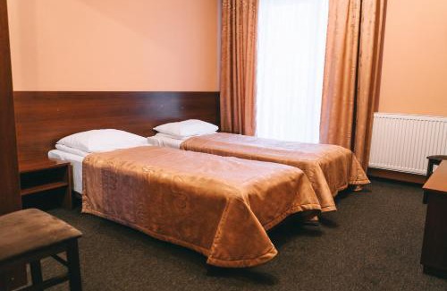Ivano-Frankivsk Oblast Hotel | Discover Belveder: Pet-Friendly Hotel with Hot Tub & Breakfast