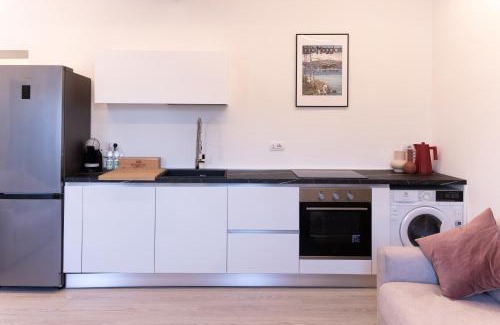 Ghiffa Apartment | Belvedere 237A: Lakeview Apartment with Oceanfront Charm