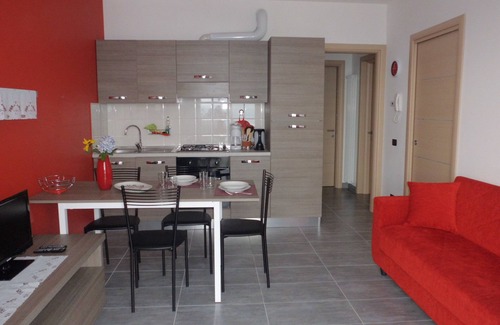 Levo Apartment | Tranquil Lakeside Retreat with Pool and Family Amenities