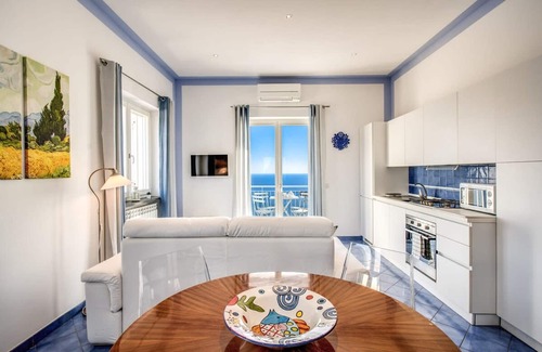 Colli di Fontanelle Villa | Discover Belvedere Delle Sirene: Family-Friendly Retreat