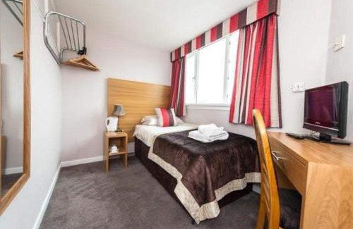 Stonehaven House | Family-Friendly Stay at Belvedere Guest House - Rated 9/10