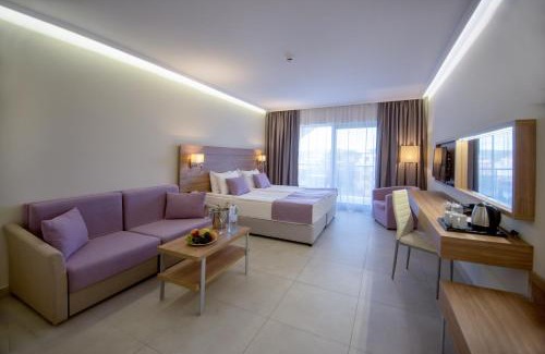 Primorsko Hotel | Belvedere Hotel: All-Inclusive Oasis with Private Beach
