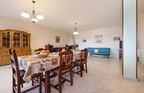 Gonnesa Apartment | Seaside Retreat: Guest Rated 10/10 & Child Friendly Stay