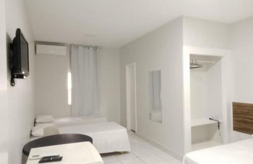 Paulo Afonso Hotel | Belvedere Paulo Afonso: Poolside Family Getaway Awaits!