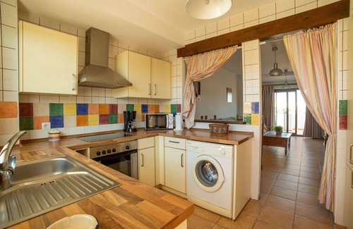 Palomares Apartment | Family-Friendly Getaway at Belvilla by OYO in Palomares