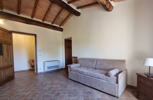 Montalcino House | Discover Belvilla by OYO: Family-Friendly Retreat with Pool