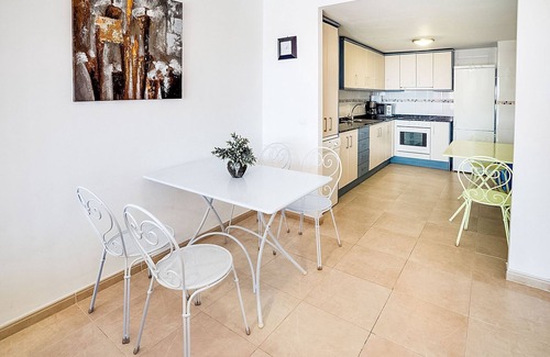 L'Eucaliptus Apartment | Exceptional Stay at Belvilla by OYO Eucaliptus with Pool