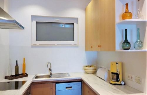 Maccagno House | Residenza Panorama by OYO: Poolside Family Retreat