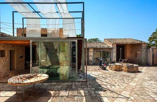 Ragusa House | Discover Belvilla by OYO Le Edicole with Pool & Family Amenities