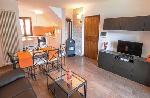 Val Maria-Pur House | Belvilla by OYO: Modern Holiday Home with Garden & Amenities