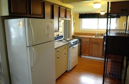 Bemus Point Cottage | Serene Chautauqua Lakefront Cottage with Dock & Spa Amenities