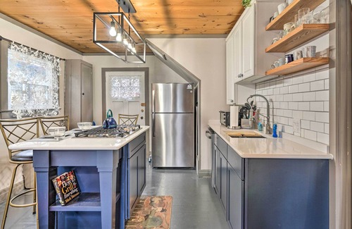 Bemus Point Apartment | Stylish Chautauqua Lake Vacation Rental with Ocean Views